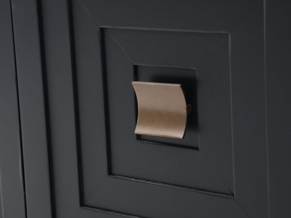 13118624823_05782-000315_door_console_A7.jpg