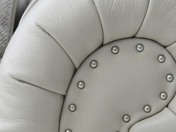 13164353637_00144-006557_Club_Sofa_A5.jpg