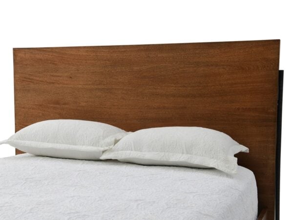12576297805_00062-001264_65_66_Queen_Bed_A3.jpg