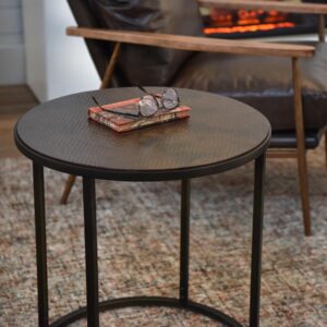 5137220143_00018-001240 End Table A1129S.jpg
