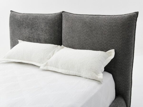 13172882689_05658-000265_Queen_Bed_A3.jpg