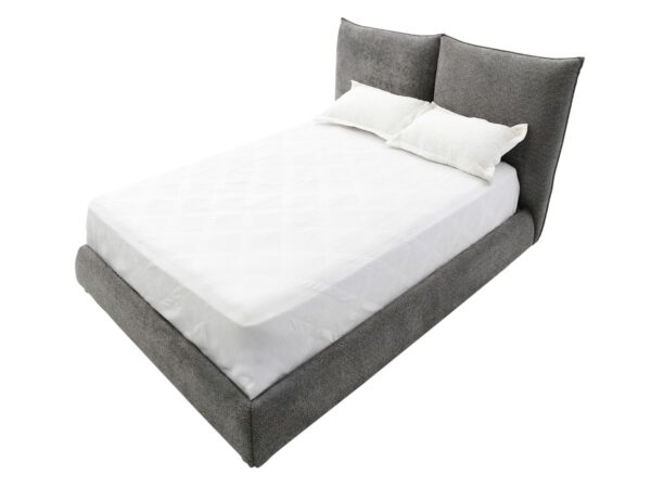 13172882689_05658-000265_Queen_Bed_A4a.jpg