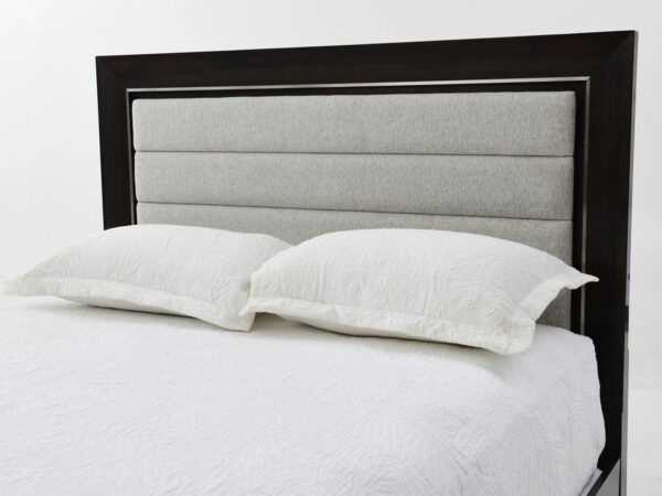 13193879161_04017-000764_765_770_Bed_A4.jpg